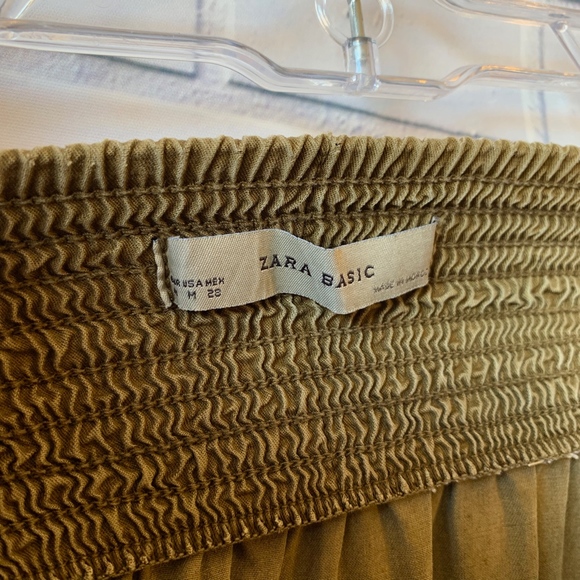 Zara Basic Distressed Khaki Mini Skirt Size M - Picture 3 of 3